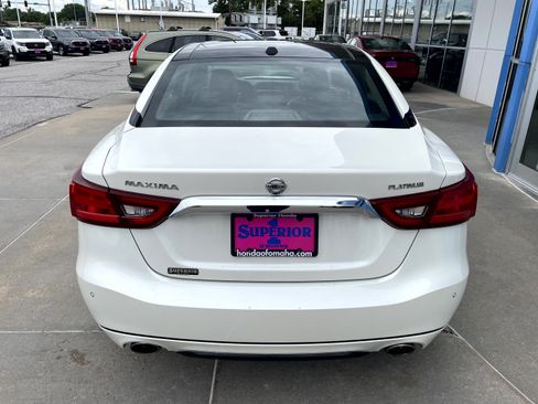 Used 2017 Nissan Maxima Platinum FWD image 3
