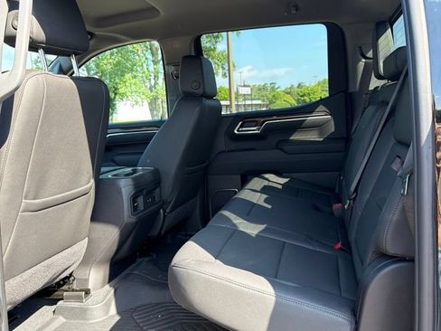 Used 2025 Chevrolet Silverado 1500 LT Trail Boss w/ LT Trail Boss Premium Package AWD/4WD image 20