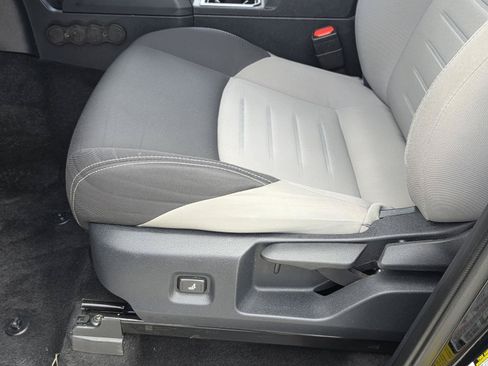 Used 2024 Toyota Tacoma TRD Sport AWD/4WD image 14