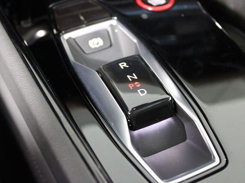 Used 2023 Audi e-tron GT Premium Plus image 29