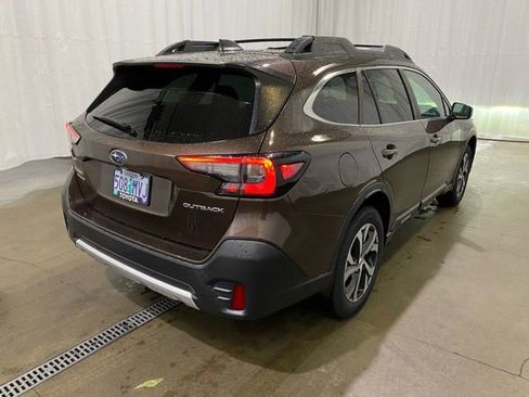 Used 2020 Subaru Outback Limited image 4