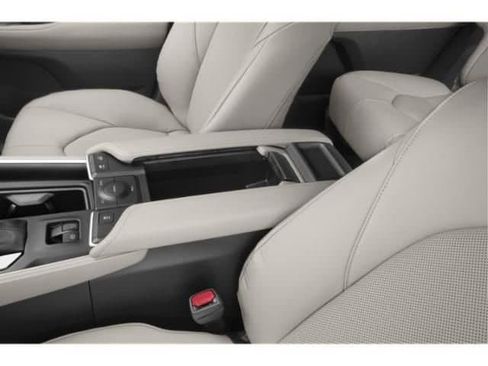New 2026 Toyota Grand Highlander AWD Hybrid image 13