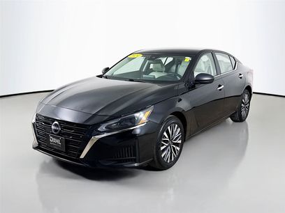 Used 2024 Nissan Altima 2.5 SV