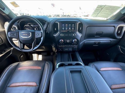 Used 2021 GMC Sierra 1500 AT4 w/ AT4 Value Package AWD/4WD image 16