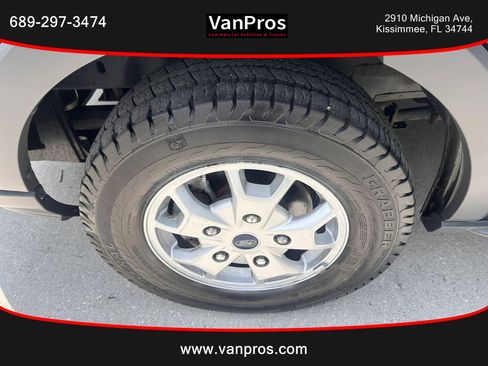 Used 2015 Ford Transit 250 148 Medium Roof RWD image 17