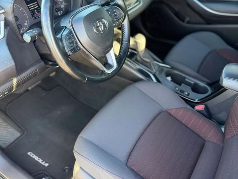 Used 2023 Toyota Corolla SE FWD image 9