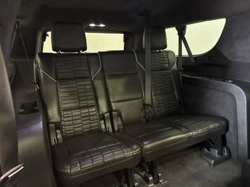 Used 2021 Cadillac Escalade ESV Premium Luxury Platinum w/ Heavy-Duty Trailer Package AWD/4WD image 38