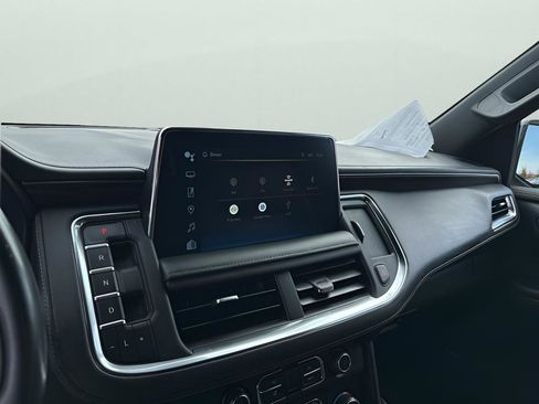 Used 2022 Chevrolet Suburban Z71 image 34