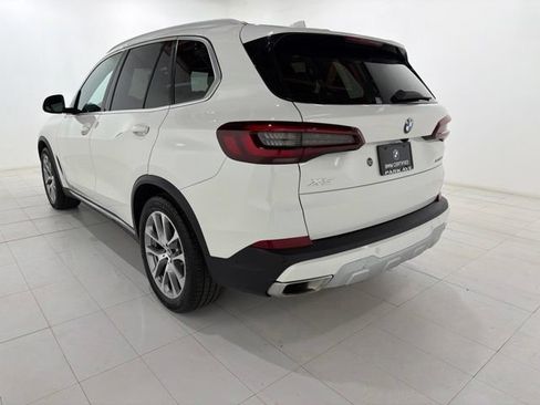 Certified 2023 BMW X5 xDrive40i w/ Premium Package AWD/4WD image 3