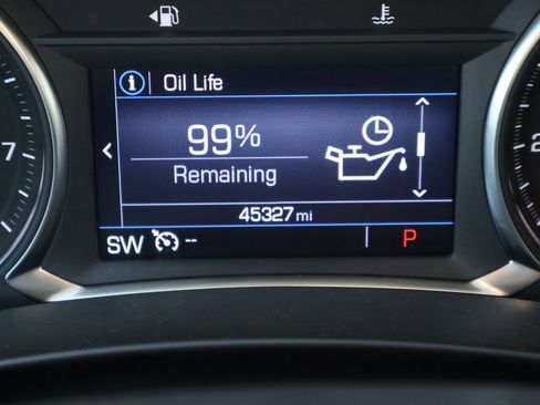 Used 2024 GMC Terrain SLE image 29