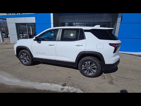 New 2025 Chevrolet Equinox LT image 6