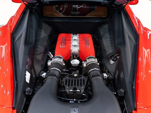 Used 2010 Ferrari 458 Italia Coupe RWD image 18