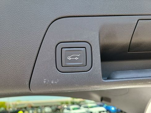 Used 2023 Buick Envision Preferred AWD/4WD image 9