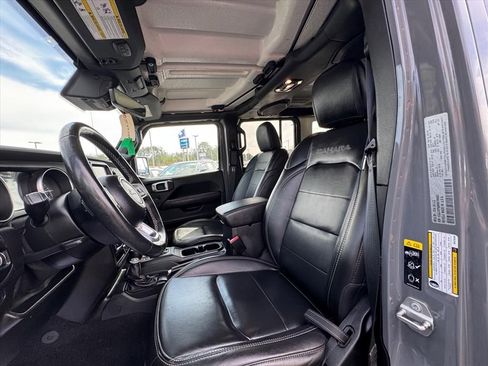 Used 2021 Jeep Wrangler Unlimited Sahara w/ Cold Weather Group image 15