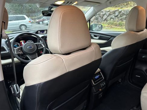 Used 2021 Subaru Ascent Limited w/ Technology Package image 9