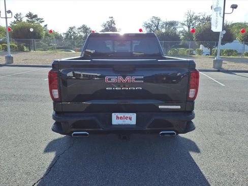 Used 2025 GMC Sierra 1500 Elevation w/ Elevation Premium Package AWD/4WD image 6