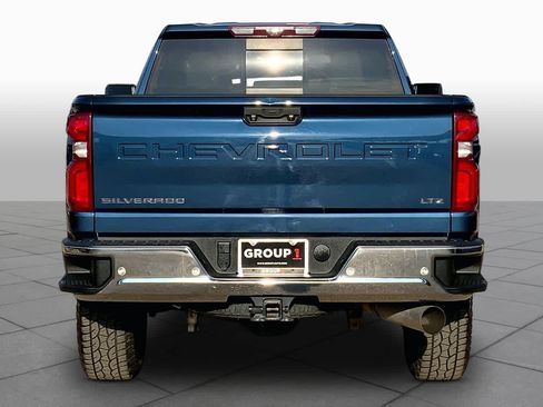 Used 2022 Chevrolet Silverado 2500 LTZ AWD/4WD image 5