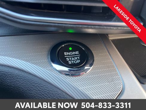 Used 2021 Ford Explorer XLT w/ Equipment Group 202A image 34