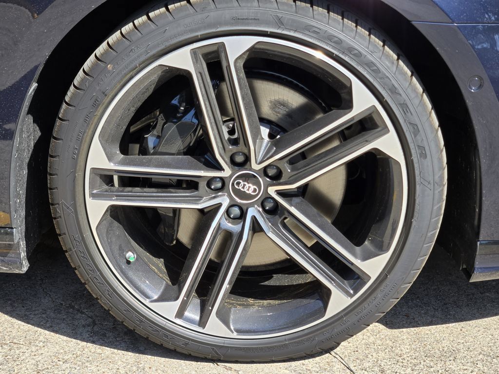 New 2026 Audi A8 L 3.0T AWD/4WD image 16