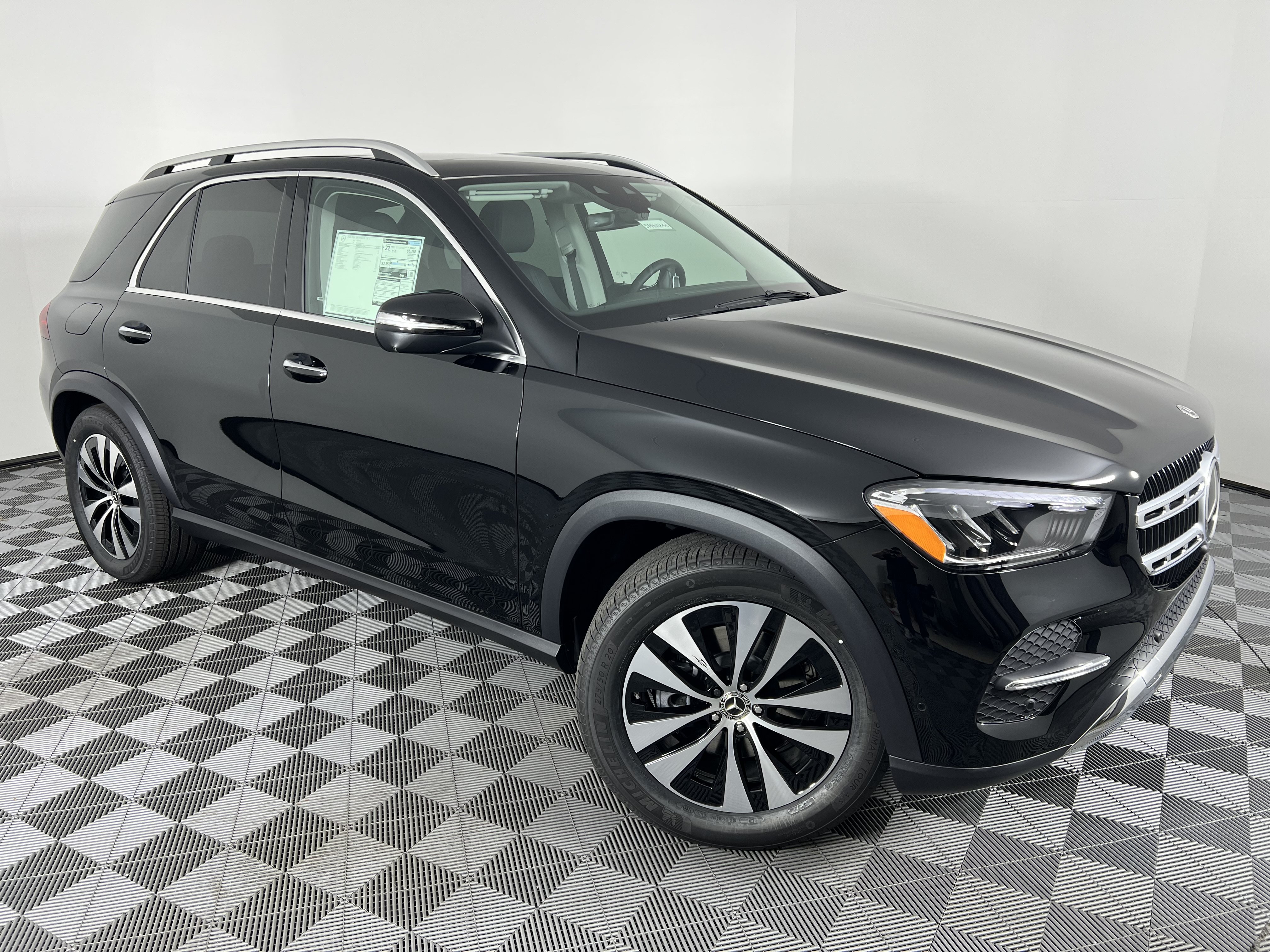 New 2026 Mercedes-Benz GLE 350 4MATIC image 2