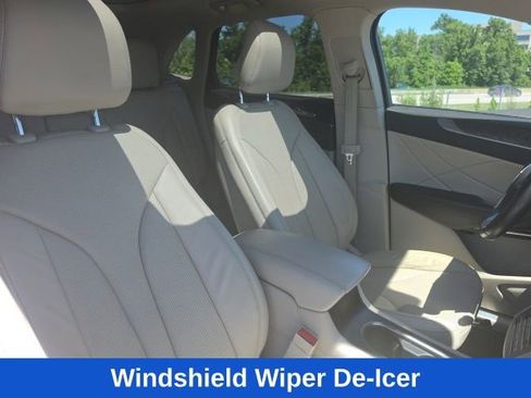 Used 2017 Lincoln MKC Reserve w/ Lincoln MKC Climate Package AWD/4WD image 17