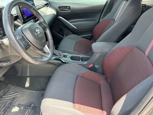 Used 2024 Toyota Corolla Cross AWD Hybrid image 11