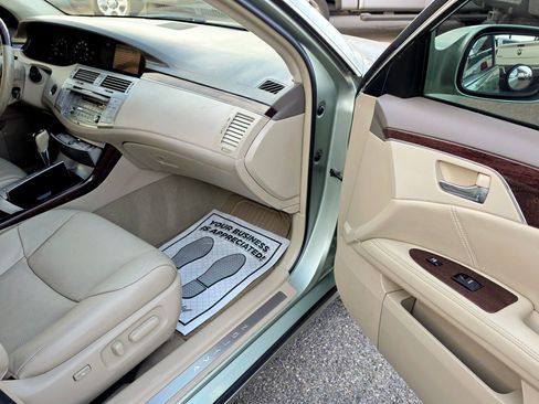 Used 2008 Toyota Avalon Limited FWD image 16
