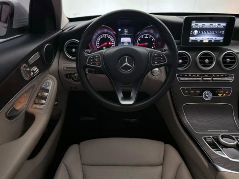Used 2018 Mercedes-Benz C 300 4MATIC Sedan image 31