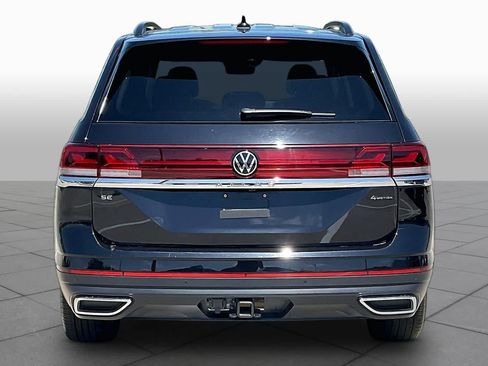 Used 2025 Volkswagen Atlas SE AWD/4WD image 5