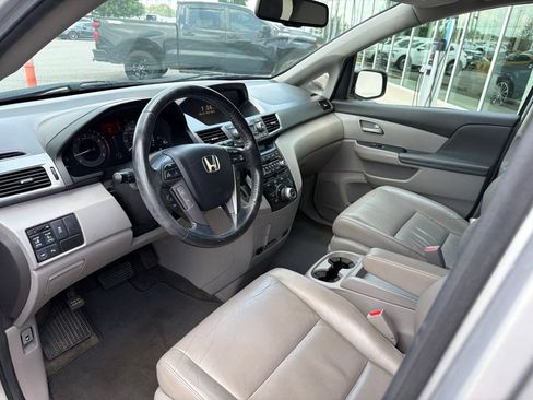 Used 2013 Honda Odyssey Touring image 16