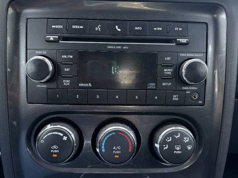 Used 2010 Dodge Challenger R/T RWD image 18