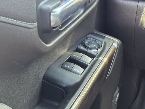 Used 2019 GMC Sierra 1500 SLT w/ SLT Convenience Package AWD/4WD image 19
