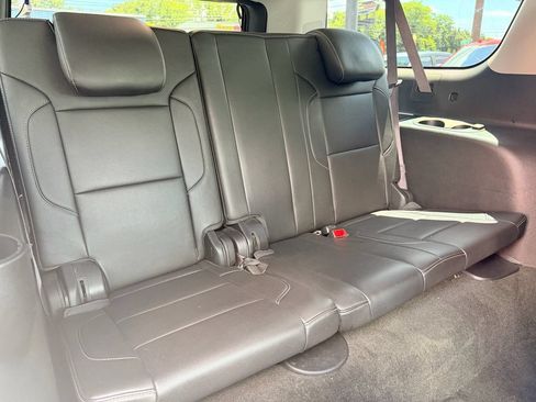 Used 2016 Chevrolet Suburban LTZ RWD image 16