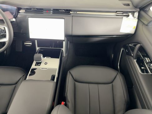 New 2026 Land Rover Range Rover Long Wheelbase SE image 27