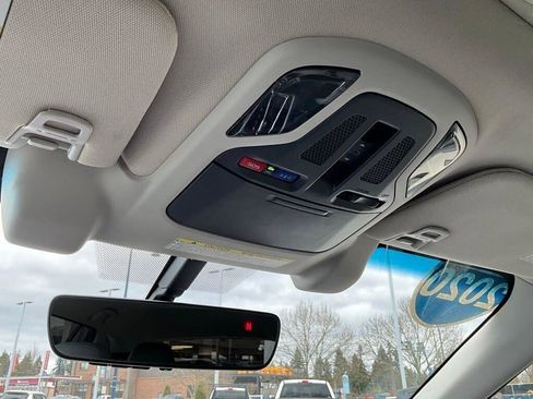 Used 2020 Subaru Outback Limited w/ Popular Package #2 image 17