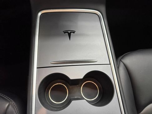 Used 2021 Tesla Model 3 Performance AWD/4WD image 16