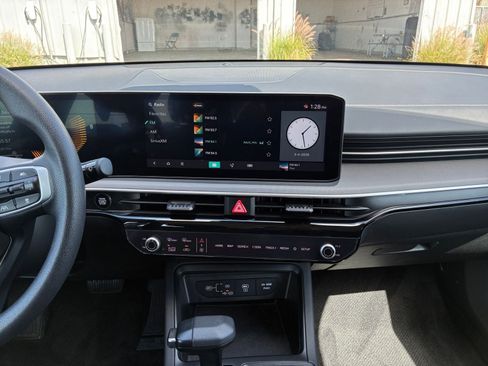 Used 2025 Kia K5 LXS image 17