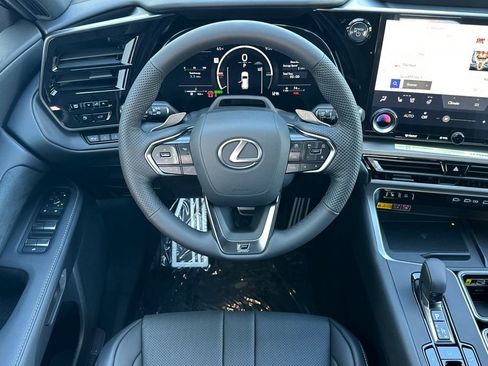 New 2026 Lexus TX 500h AWD image 14