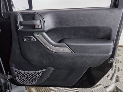 Used 2011 Jeep Wrangler Unlimited Sport image 28