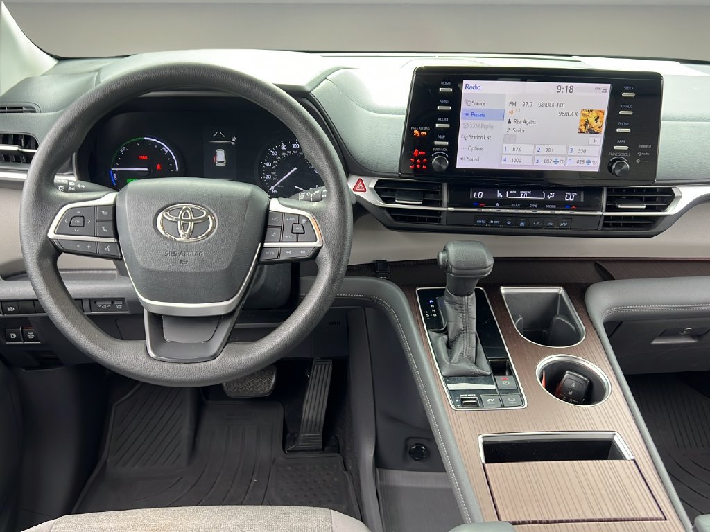 Certified 2021 Toyota Sienna LE FWD image 15