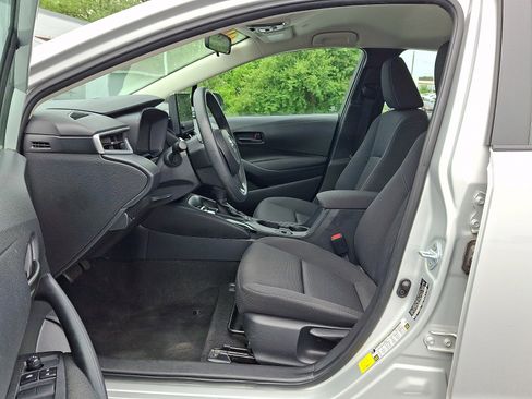 Used 2023 Toyota Corolla LE FWD image 15