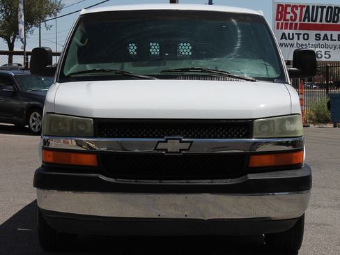 Used 2004 Chevrolet Express 1500 RWD image 3
