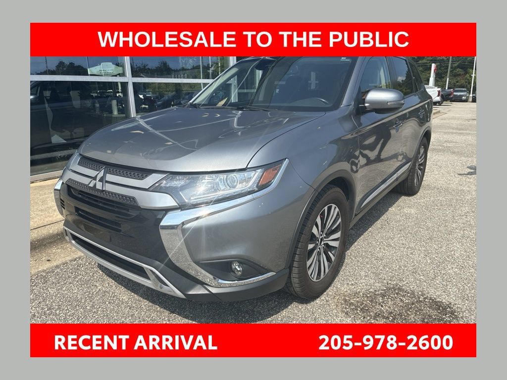 Used 2020 Mitsubishi Outlander SE AWD/4WD image 1