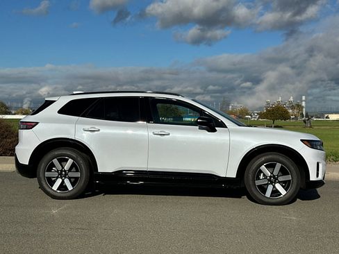 New 2026 Honda Prologue Touring image 3