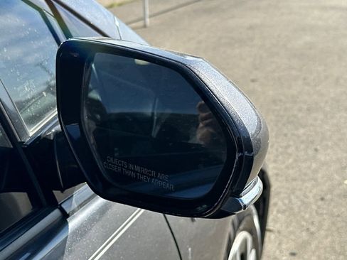 Used 2017 Toyota Prius Prime Plus image 16