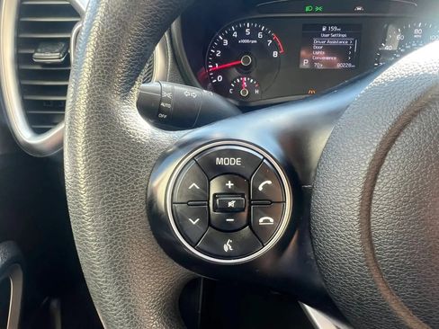 Used 2022 Kia Soul LX w/ Technology Package FWD image 19