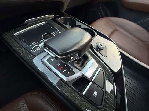 Used 2018 Audi Q7 3.0T Prestige w/ Prestige Package image 21