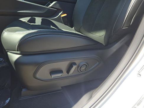 New 2026 Jeep Grand Cherokee Altitude AWD/4WD image 32