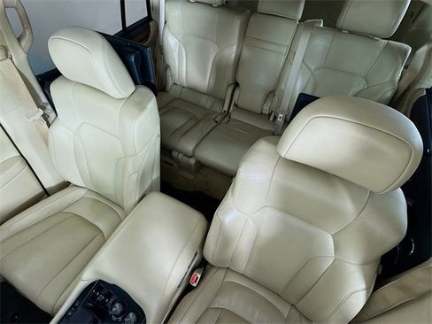 Used 2017 Lexus LX 570 4WD image 14