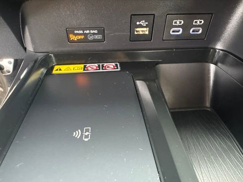 Certified 2025 Toyota Camry SE w/ Convenience Package image 39